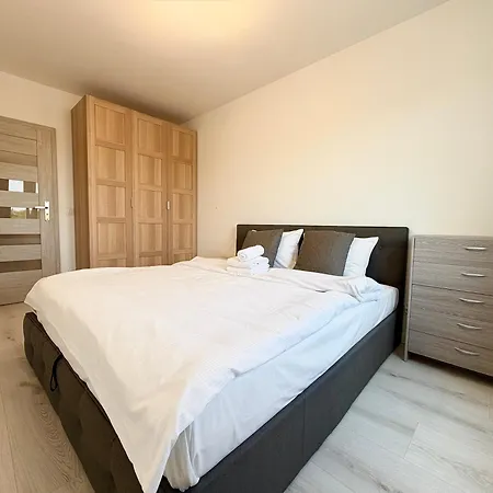 Vespucciego 13 Modern By Bookinghost *